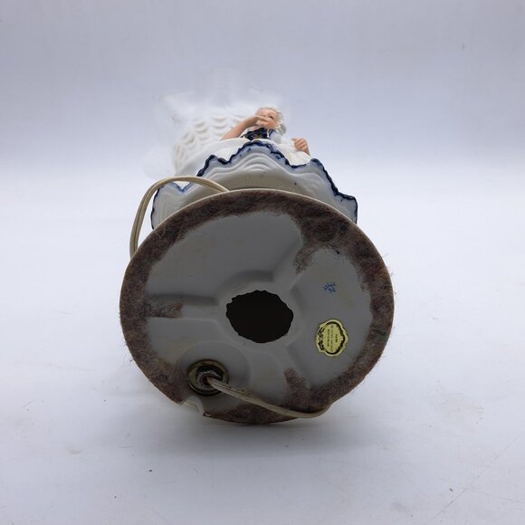 Capodimonte Table Lamp - Picture 8 of 11